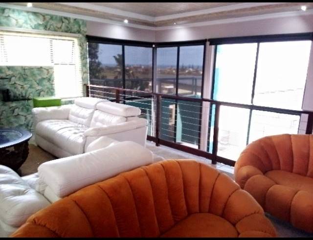 6 BEDROOM APARTMENT FOR SALE IN UMGABABA